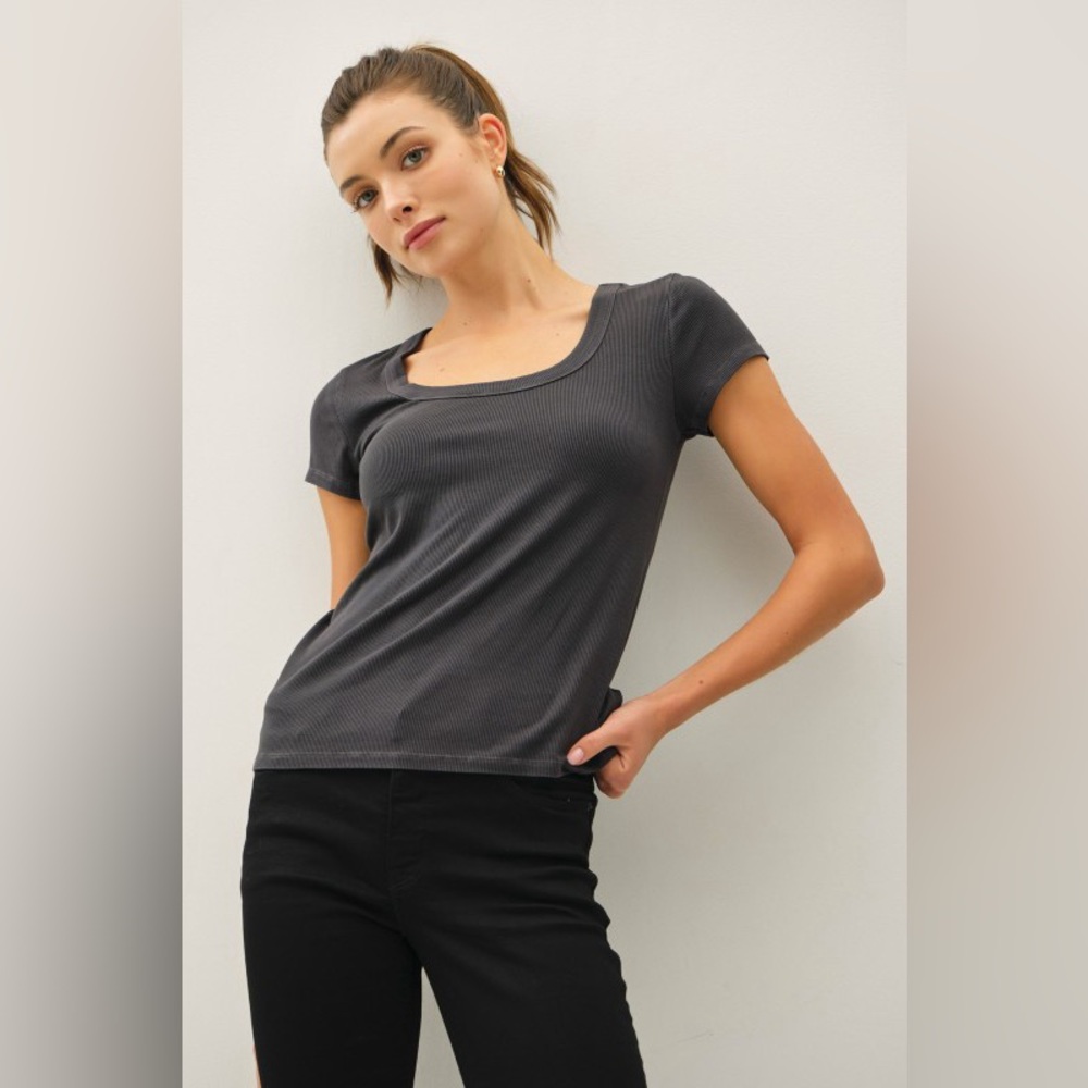 405B-CHARCOAL. Ribbed Short Sleeve Top